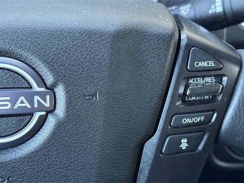 Used 2024 Nissan Frontier SV w/ SV Convenience Package image 39