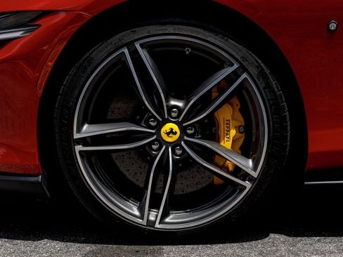 Used 2025 Ferrari Roma Spider RWD image 42
