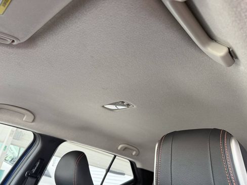 Used 2019 Nissan Kicks SR w/ SR Premium Package FWD image 16