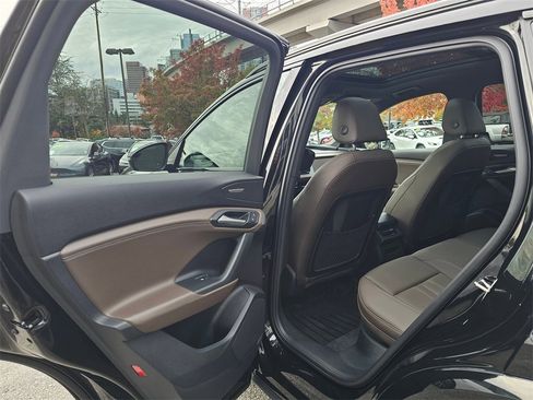 Used 2025 Audi Q6 e-tron Prestige w/ 20" Wheel Package image 19