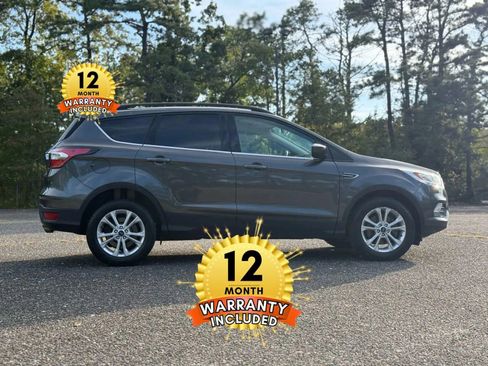 Used 2017 Ford Escape SE w/ Equipment Group 201A image 40