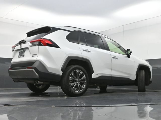 Used 2025 Toyota RAV4 Limited AWD/4WD image 31