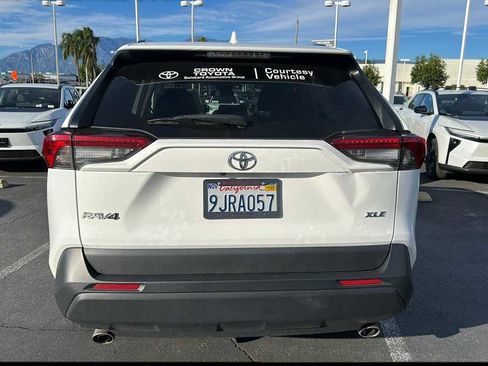 Used 2024 Toyota RAV4 XLE image 4