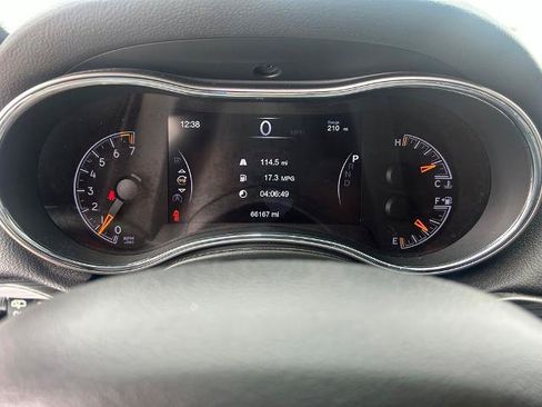 Used 2021 Jeep Grand Cherokee Laredo X AWD/4WD image 19