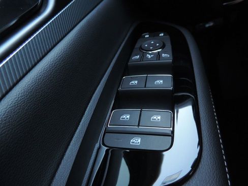 Certified 2025 Nissan Murano Platinum w/ Cargo Package image 28