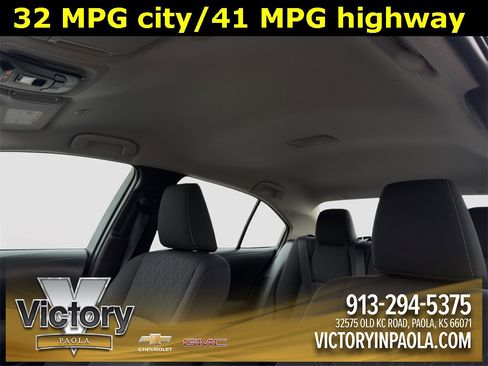 Used 2025 Toyota Corolla LE image 24