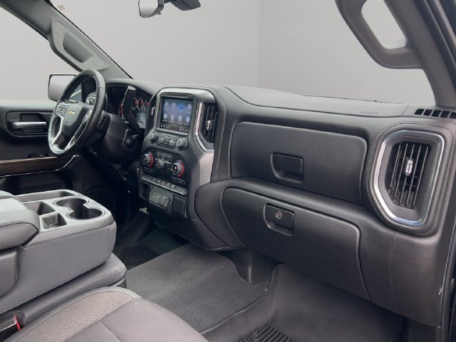 Used 2019 Chevrolet Silverado 1500 LT w/ All-Star Edition AWD/4WD image 29