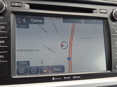 Used 2016 Toyota Highlander XLE AWD/4WD image 19