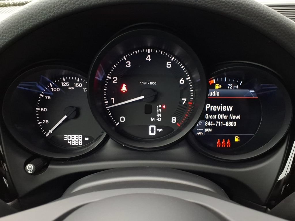Used 2022 Porsche Macan AWD/4WD image 12