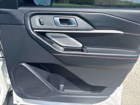 Used 2025 Ford Explorer ST w/ Sun And Sound Package RWD image 18