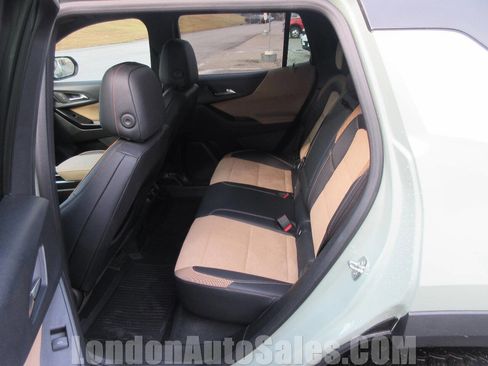 Used 2025 Chevrolet Equinox ACTIV image 14