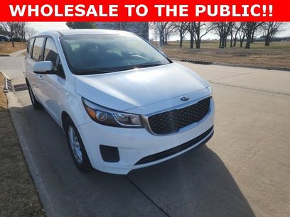 Used 2016 Kia Sedona L