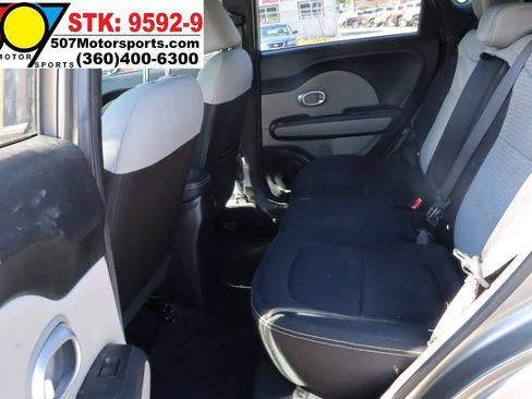Used 2015 Kia Soul + FWD image 13