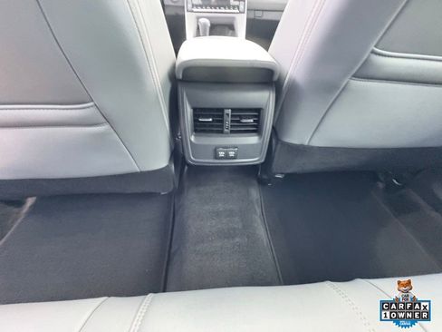 Used 2019 Toyota Avalon XLE w/ Moonroof Package FWD image 29