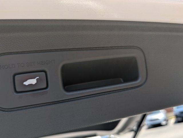 Used 2025 Honda Pilot EX-L image 50