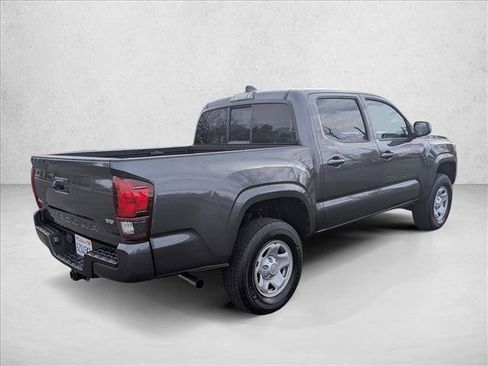Used 2022 Toyota Tacoma SR image 5
