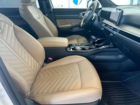 Certified 2025 Kia Sorento SX Prestige w/ Olive Brown Leather Package AWD/4WD image 24