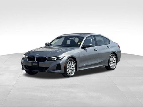 Certified 2023 BMW 330i xDrive Sedan w/ Parking Assistance Package image 1