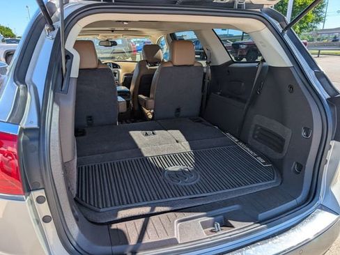 Used 2015 Buick Enclave Leather image 9