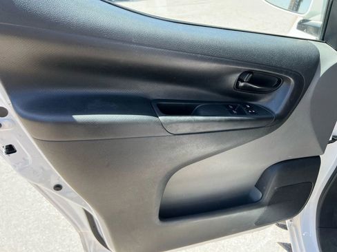 Used 2021 Nissan NV200 SV image 8