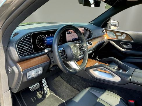 Certified 2024 Mercedes-Benz GLS 450 4MATIC image 18