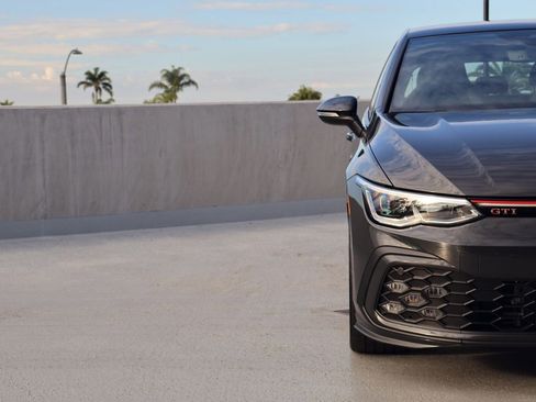 Used 2023 Volkswagen GTI 40th Anniversary Edition image 11