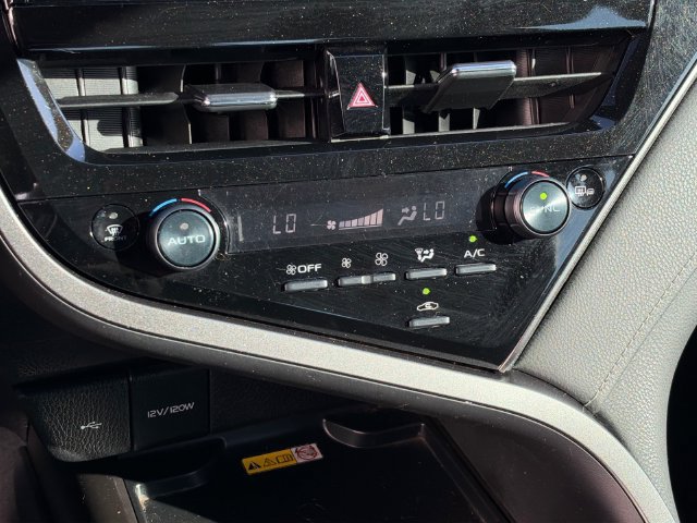 Used 2022 Toyota Camry XSE w/ Navigation Package FWD image 26