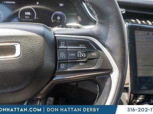 Used 2023 Jeep Grand Cherokee L Limited AWD/4WD image 13