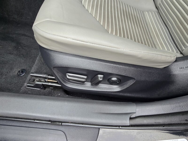 Used 2023 Toyota Camry SE w/ Audio Upgrade Package FWD image 12