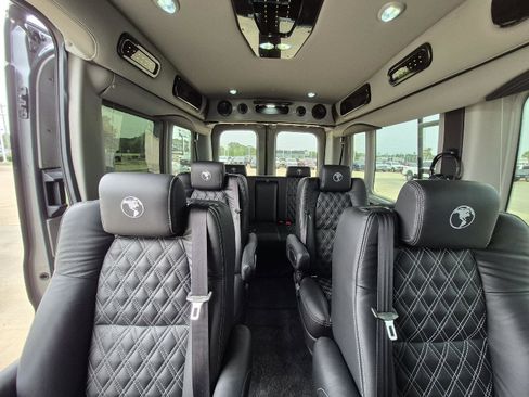 New 2026 Ford Transit 250 148 Medium Roof Extended AWD image 11