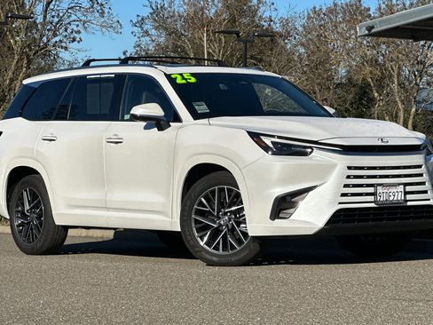 Used 2025 Lexus TX 350 FWD image 2