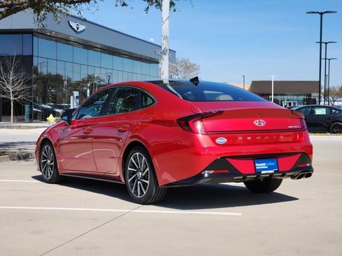 Used 2021 Hyundai Sonata Limited w/ Cargo Package FWD image 4