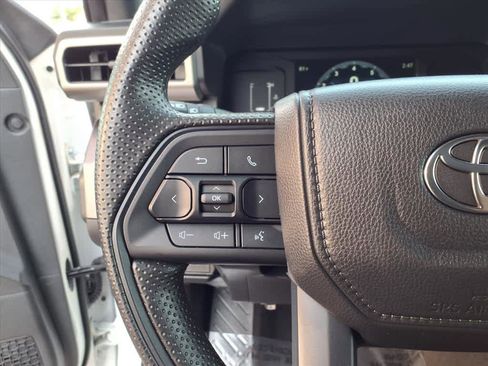 Used 2025 Toyota Tacoma SR5 image 10