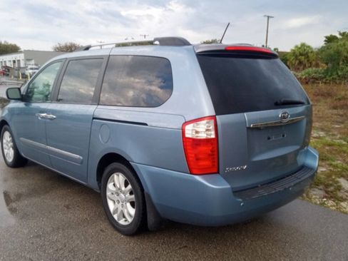 Used 2010 Kia Sedona EX w/ Luxury Pkg FWD image 8