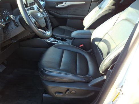 Certified 2022 Ford Escape SEL image 13