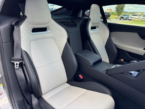 Certified 2022 Jaguar F-TYPE R AWD/4WD image 24