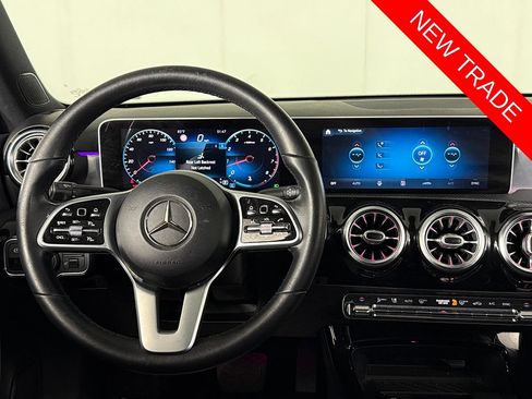 Used 2019 Mercedes-Benz A 220 4MATIC image 35