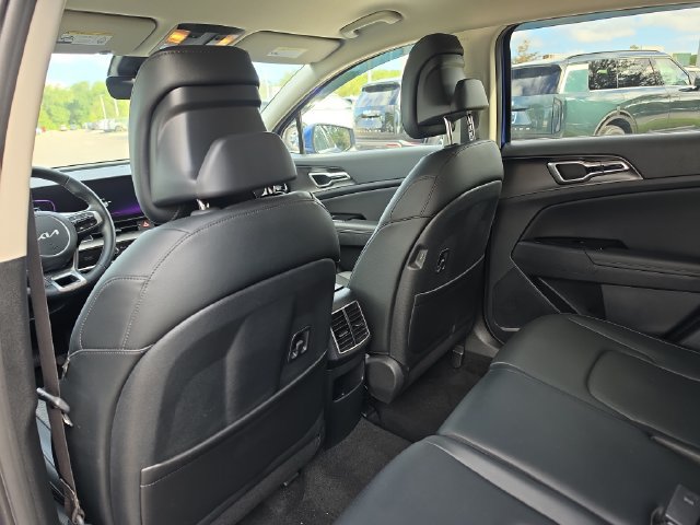 Certified 2025 Kia Sportage EX FWD image 10