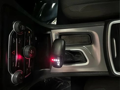 Used 2022 Dodge Charger SXT RWD image 20