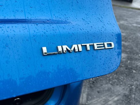 Used 2025 Jeep Compass Limited w/ Elite Group AWD/4WD image 17