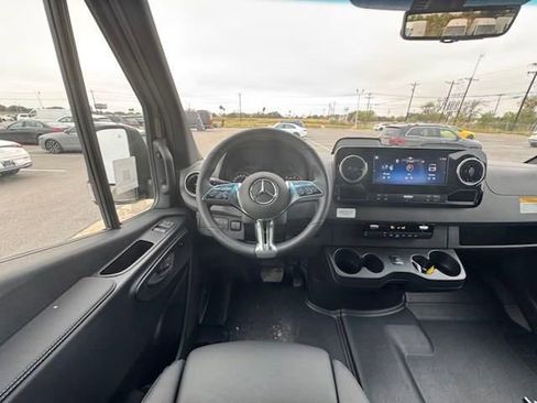 New 2025 Mercedes-Benz Sprinter 3500 image 19