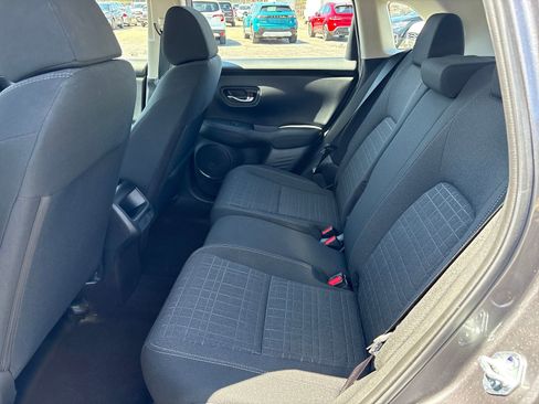Used 2025 Honda HR-V LX image 25