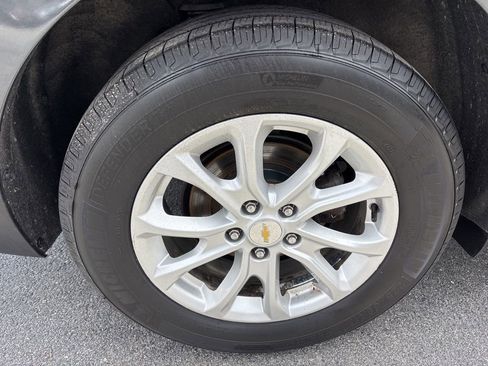 Used 2018 Chevrolet Equinox LT image 12