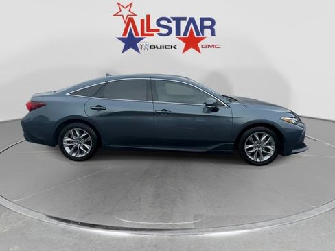 Used 2021 Toyota Avalon XLE FWD image 8
