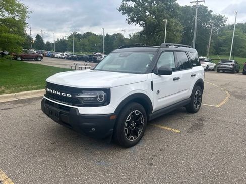 Used 2026 Ford Bronco Sport Outer Banks AWD/4WD image 3