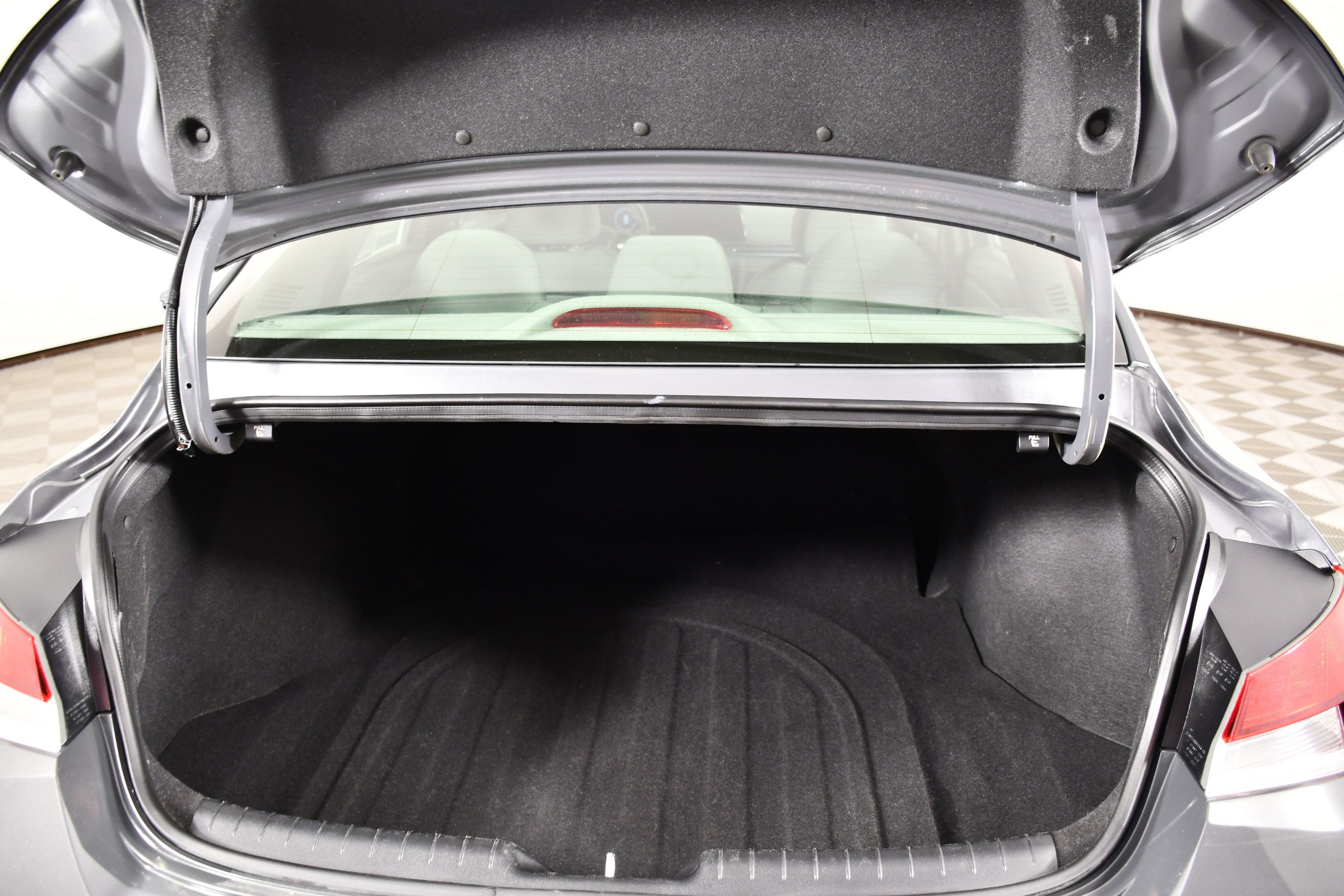 Used 2024 Hyundai Elantra SEL FWD image 50