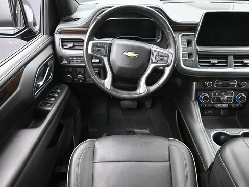 Used 2022 Chevrolet Tahoe Premier w/ Premium Package image 14