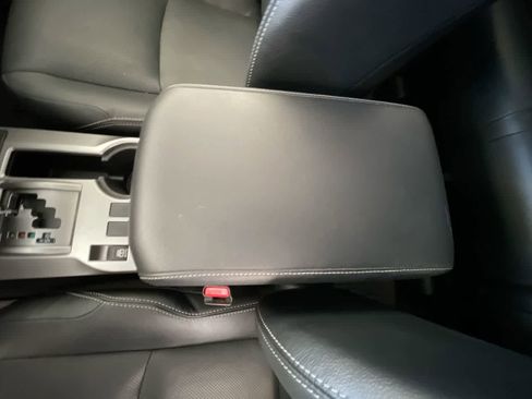 Used 2022 Toyota 4Runner Limited image 21