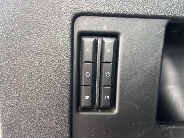 Used 2019 Ford Expedition Max Platinum AWD/4WD image 16