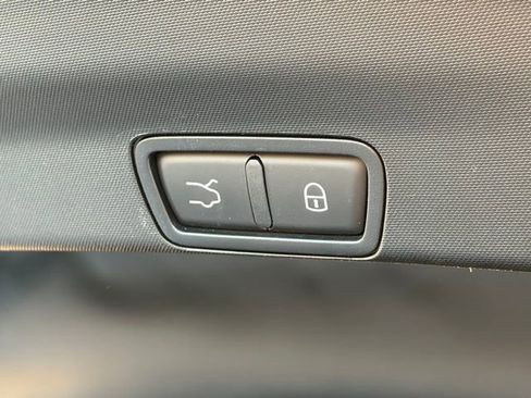 Used 2022 Alfa Romeo Stelvio Veloce image 15